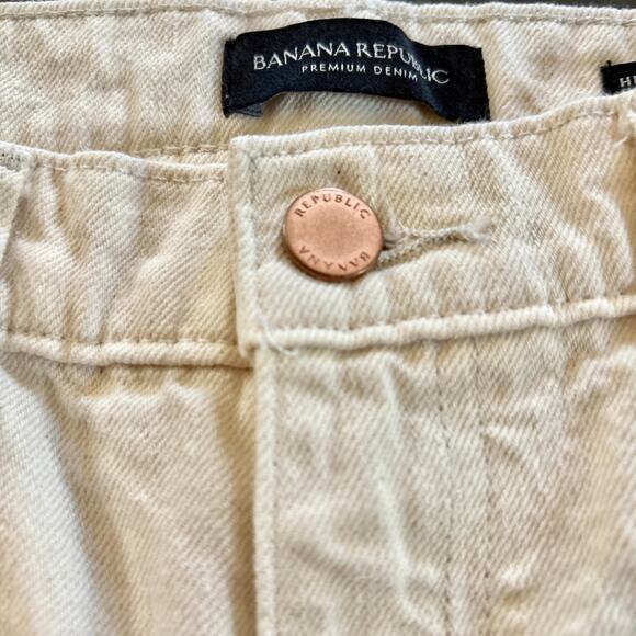 Banana Republic Ecru Cream Raw Hem High Rise Straight Jeans Size 28 - Picture 4 of 9